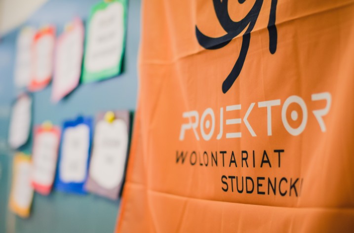 PROJEKTOR – wolontariat studencki