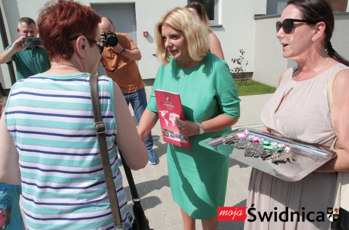 Odebrali klucze do nowych mieszkań