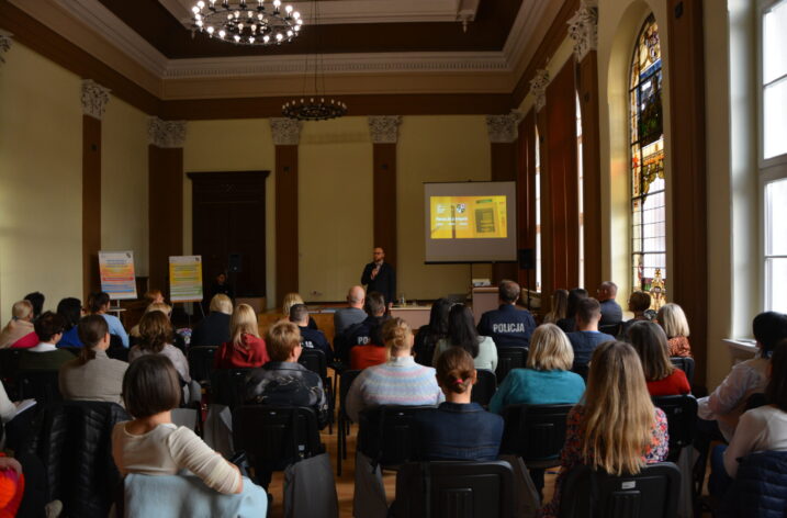 Seminarium i szkolenie w Miejskim Ośrodku Pomocy Społecznej w Świdnicy 12.12.2023 r.